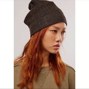 FREE PEOPLE Harley Rib Slouchy Beanie in Moss NWOT
